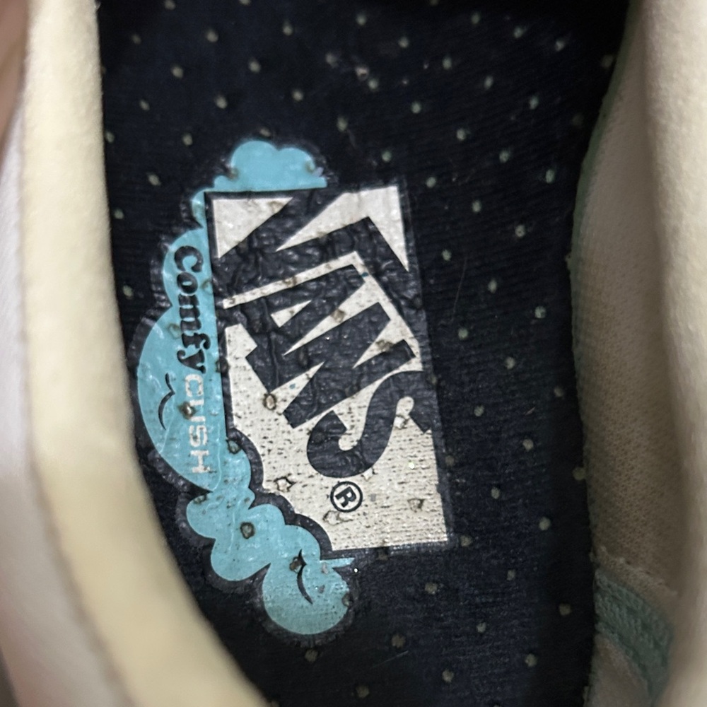 Vans women’s white Slip-On - Picture 8 of 8
